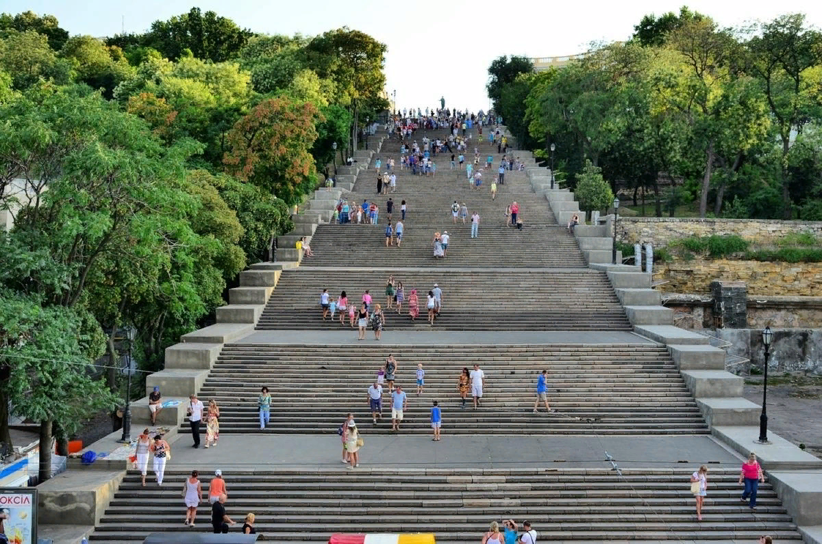 Знаменитая Потемкинская лестница в Одессе