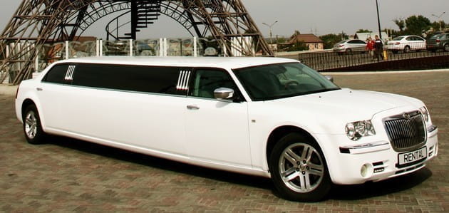 Новая услуга от компании Rental - аренда лимузинов Chrysler и Hummer!