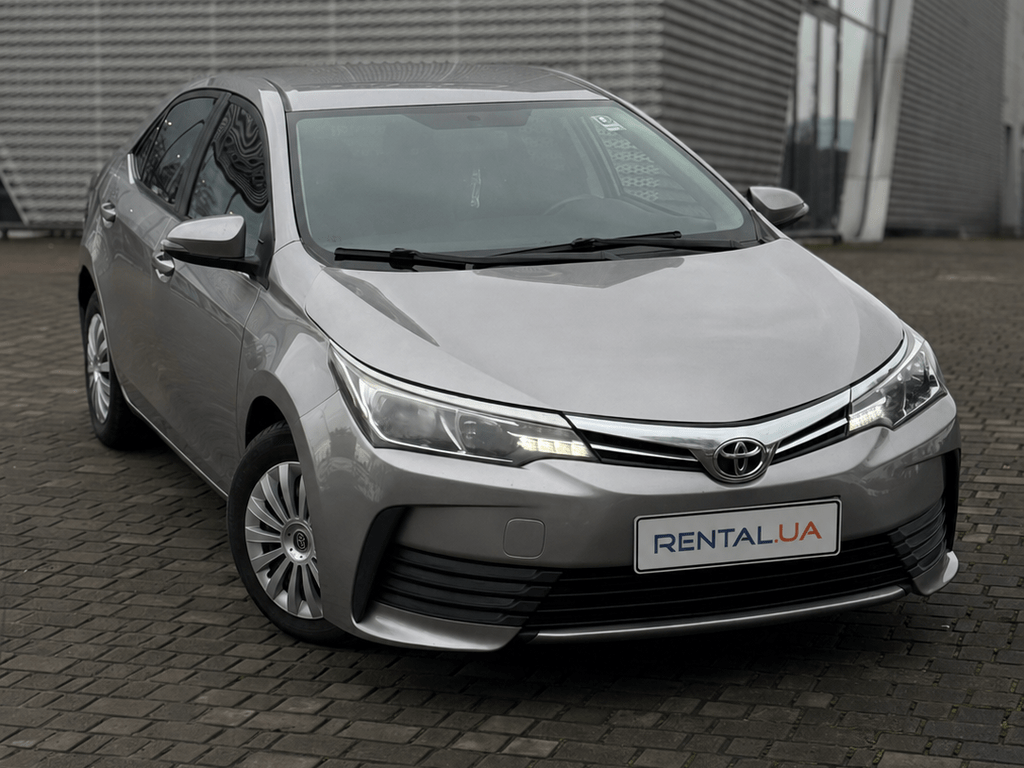 Один из самых популярных авто для аренды Toyota Corolla