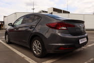Взять в аренду Hyundai Elantra