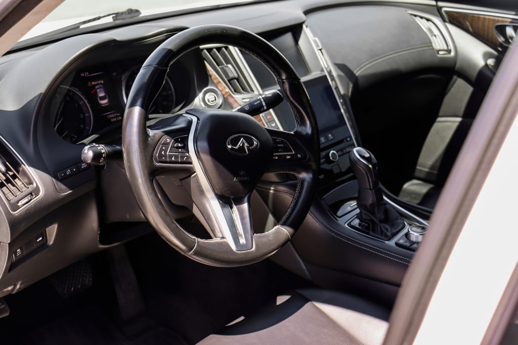 Infiniti Q50 на прокат