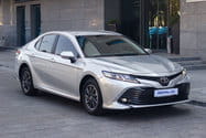 Оренда Toyota Camry VX70 (Тойота Камрі ВІКС70) у Запоріжжі - RENTAL