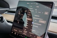 Аренда машины Tesla Model 3