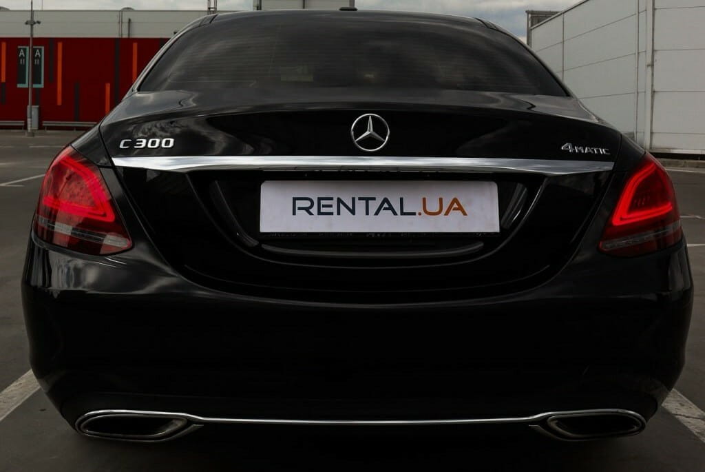 Mercedes C300 на прокат
