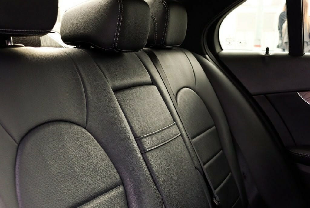 Аренда машины Mercedes C300