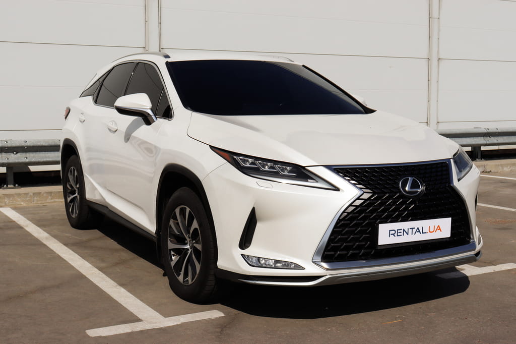 Взять в аренду Lexus RX 300
