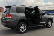 Оренда Toyota Land Cruiser 200 (Тойота Ленд Круйзер 200) у Києві - RENTAL