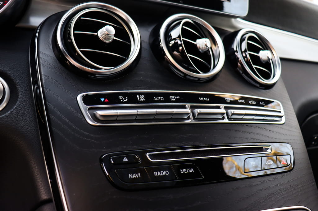Посуточная аренда Mercedes Benz GLC300