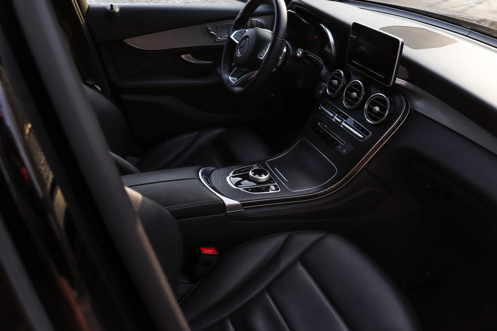 Mercedes Benz GLC300 в прокат
