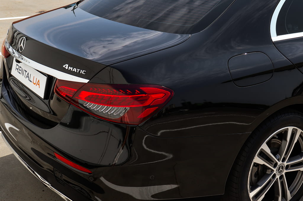 Прокат Mercedes E350