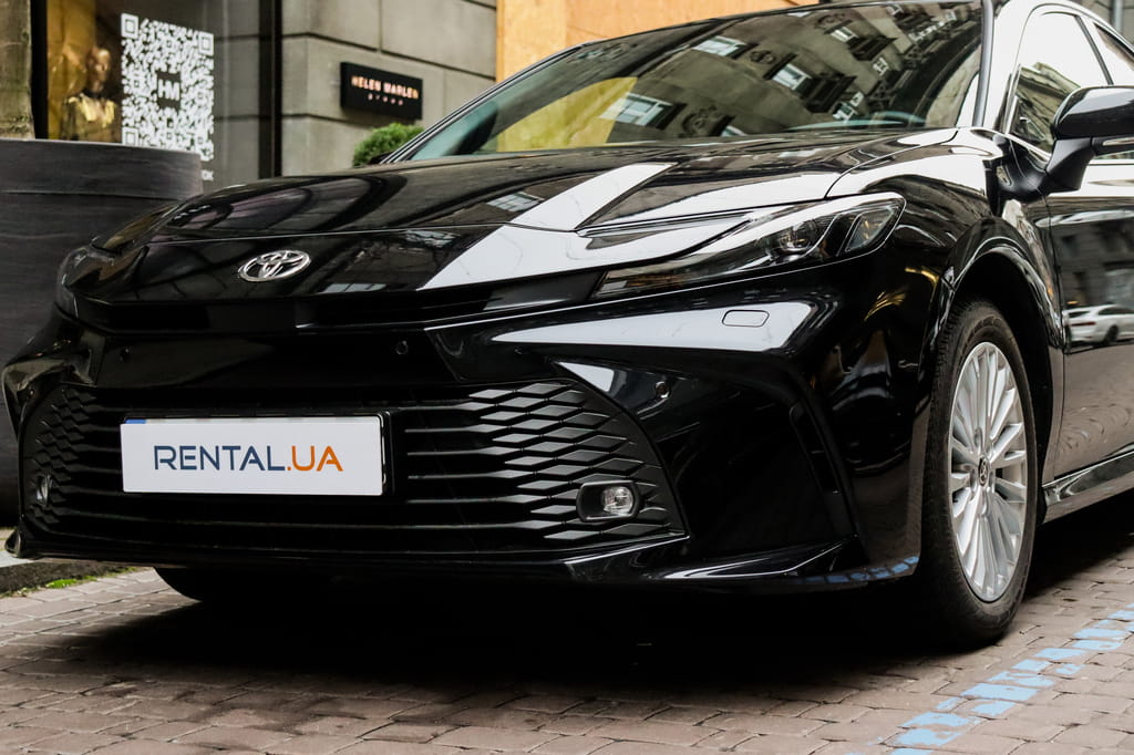 Прокат Toyota Camry HYBRID (XV80)