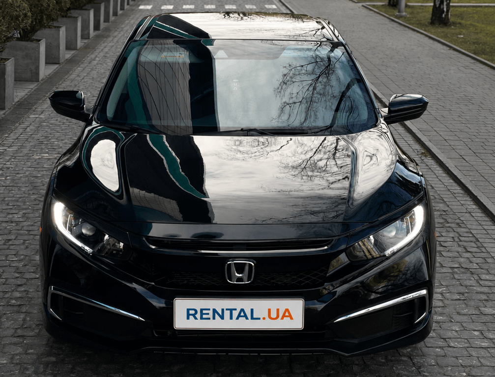 В аренду комфортный и удобный для всей семьи Honda Civic