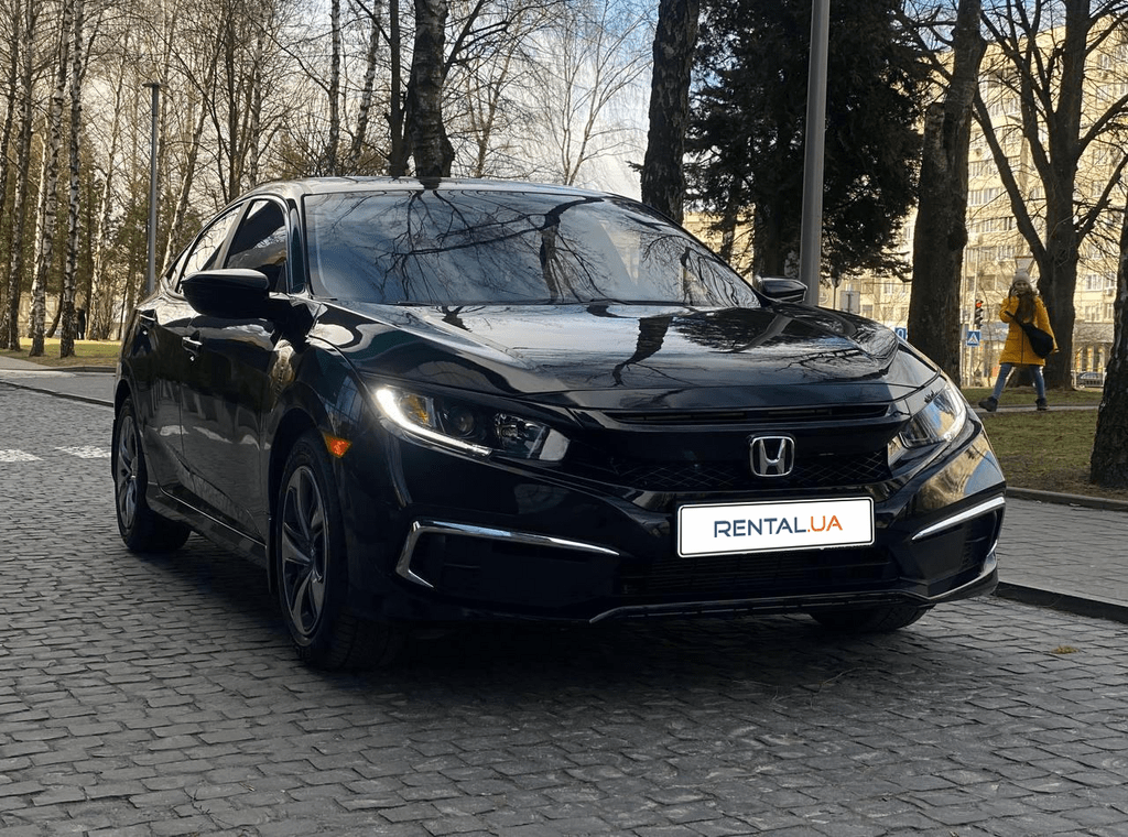 Стильный Honda Civic в аренду для города