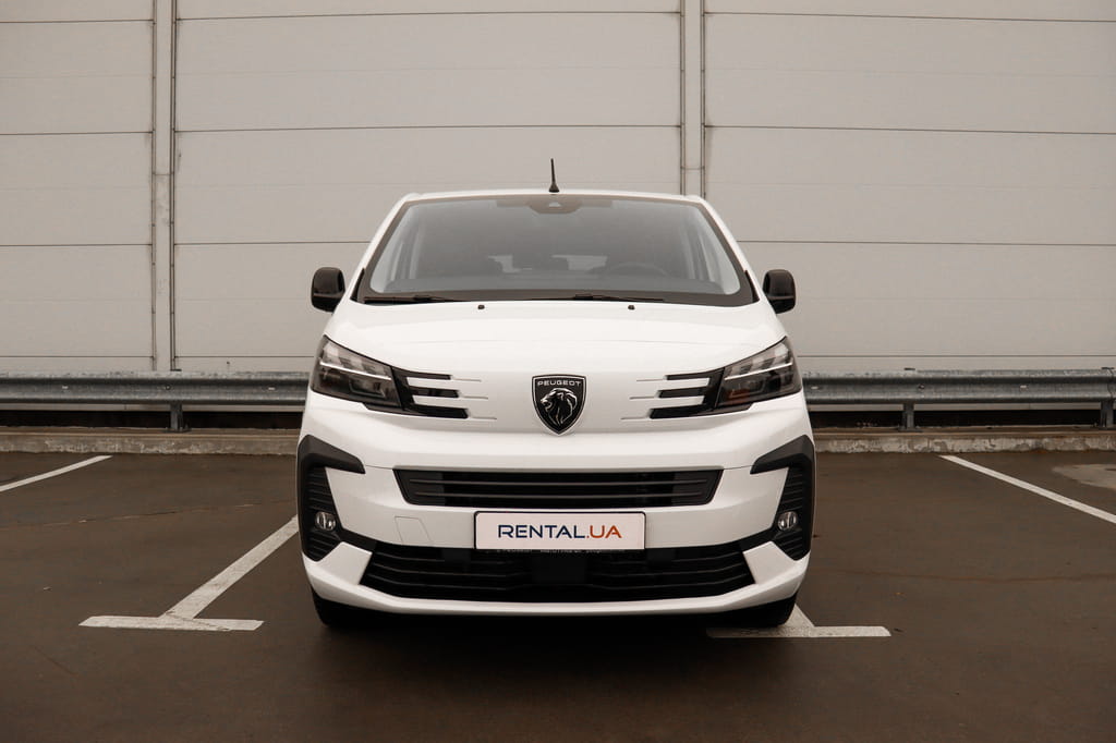 Взять в аренду Peugeot Expert Traveller new