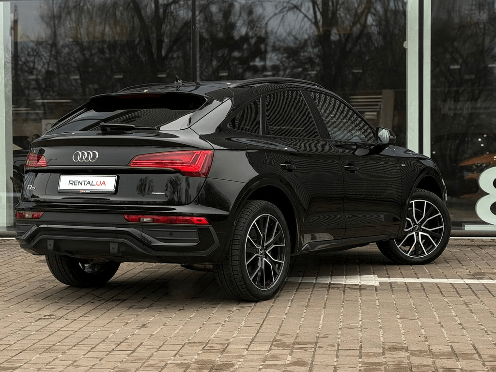 Аренда машины Audi Q5 new